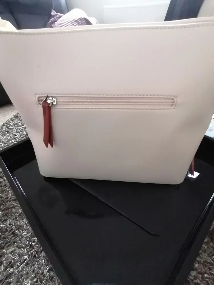 Beverly Hills Handbag New handles strap pockets lightweight tactile very pretty - Picture 6 of 15